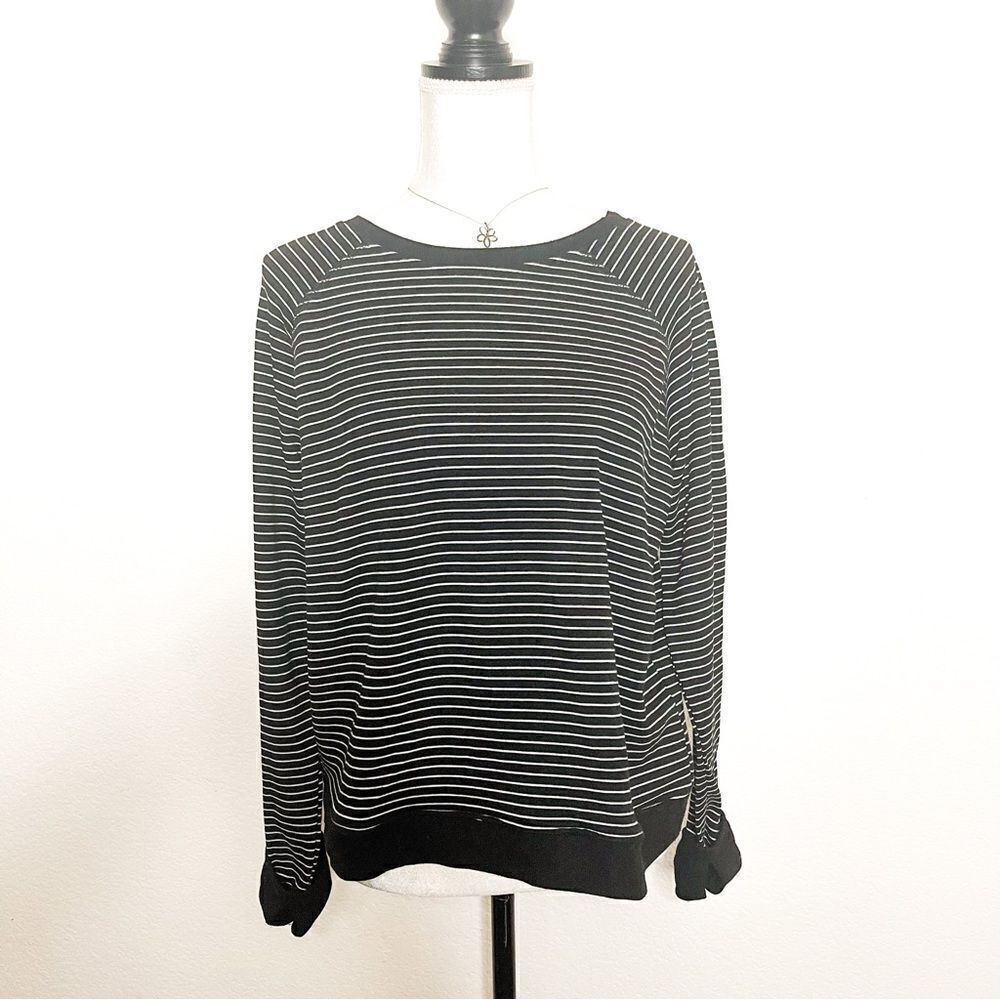 🍋 Danskin • Women’s Ultra Soft Striped Pullover Top Size L